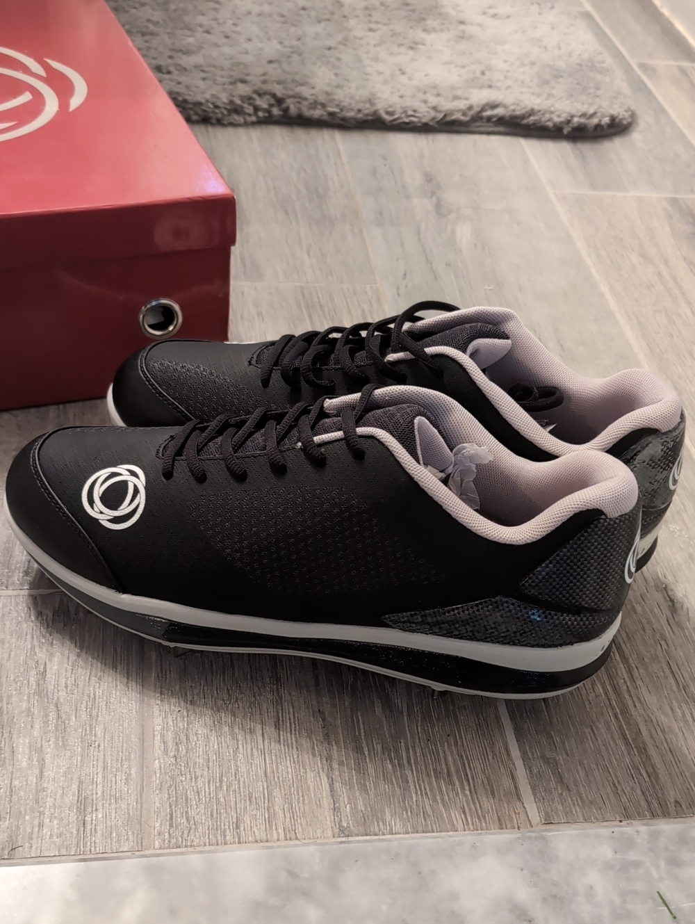 Men's Black And Gray baseball Cleats